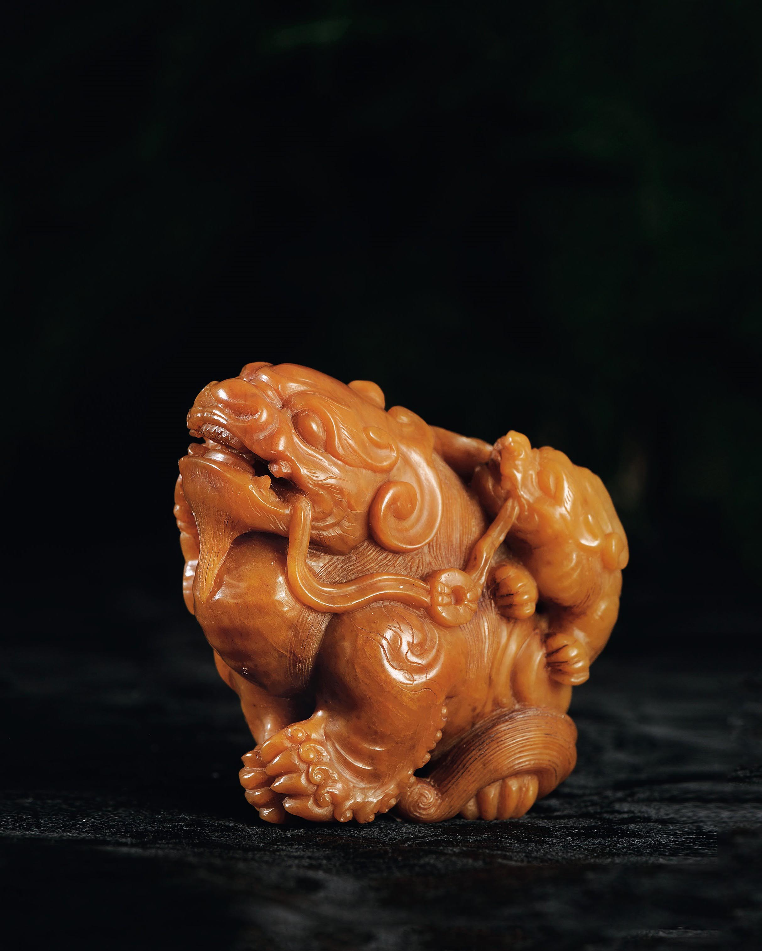 6。0、郭功森作 掘性高山石古兽把玩件.webp.jpg